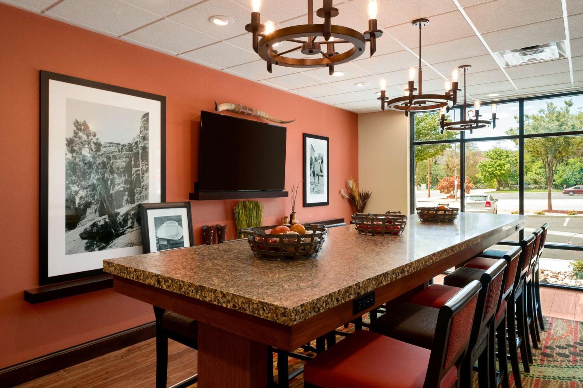 Hampton Inn Kanab Exterior photo